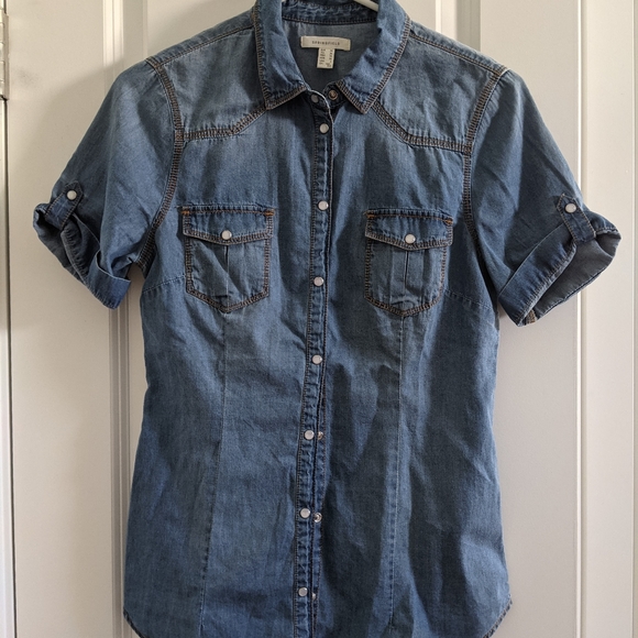 Springfield chambray short-sleeve button down - Picture 2 of 6